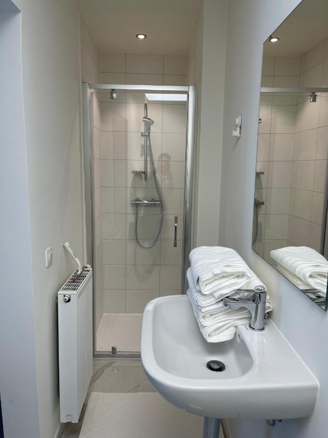 Mooie Kamer In Centrum Brugge Met Badkamer Екстериор снимка