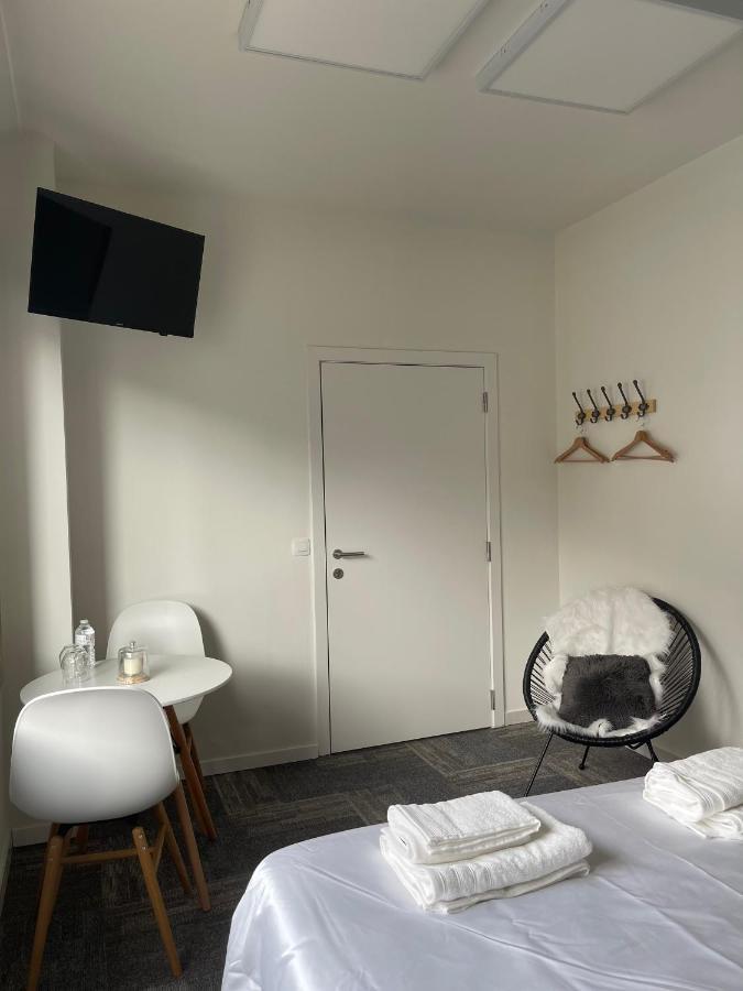 Mooie Kamer In Centrum Brugge Met Badkamer Екстериор снимка
