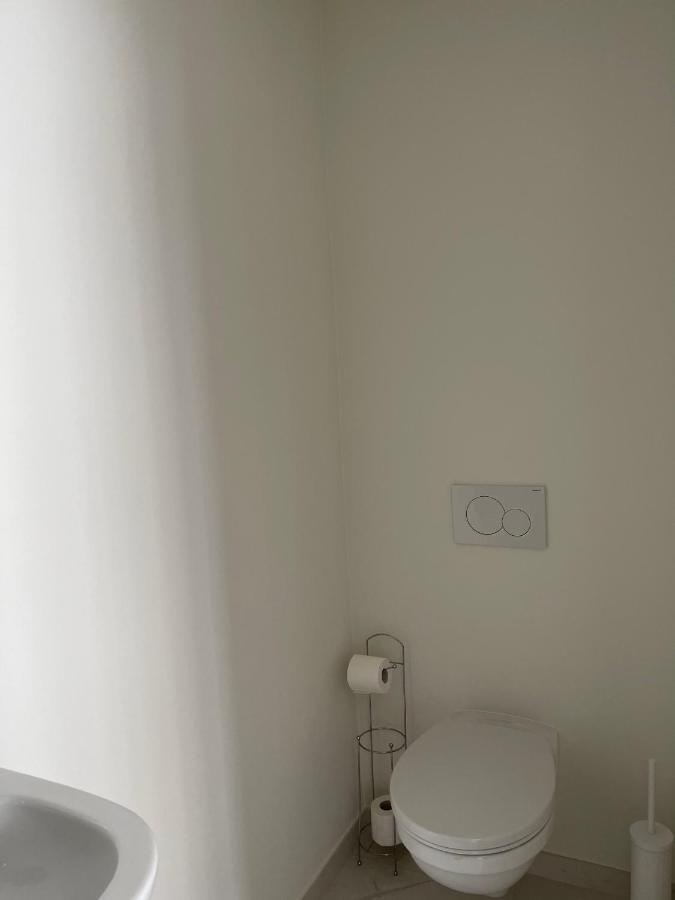 Mooie Kamer In Centrum Brugge Met Badkamer Екстериор снимка